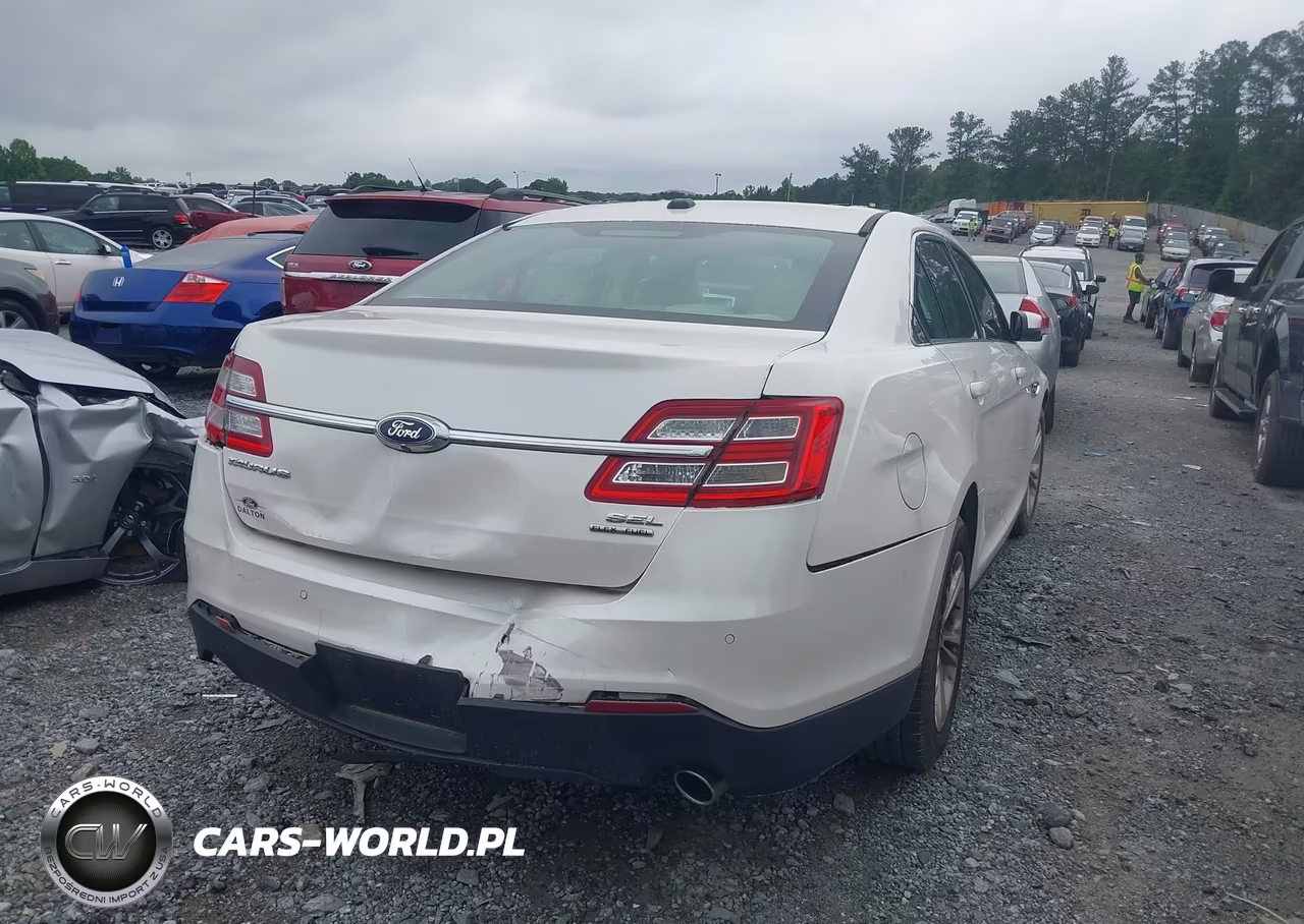 2018 Ford Taurus Sel VIN:1FAHP2E88JG105084 - 4