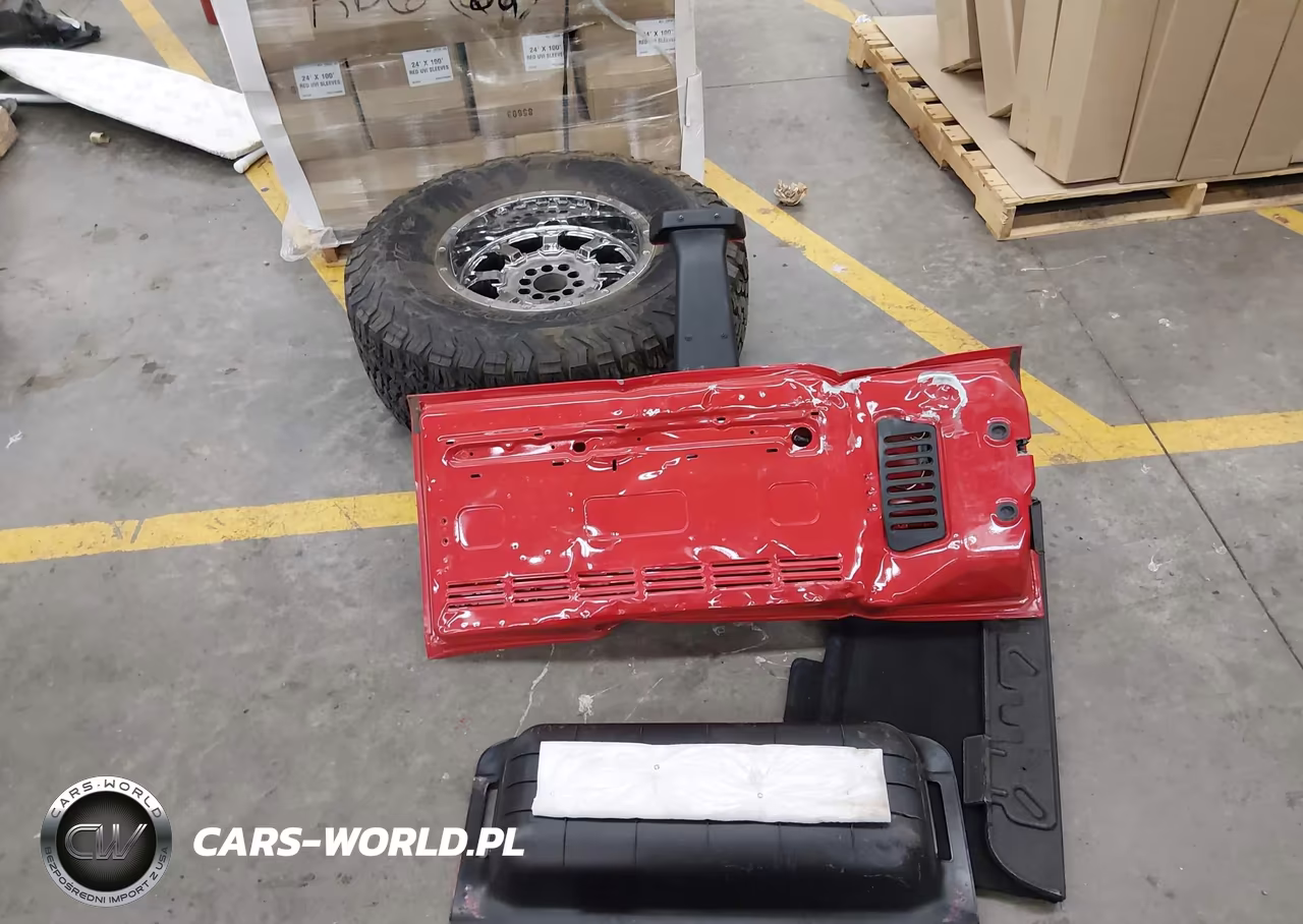 2015 Jeep Wrangler Unlimited Sport VIN:1C4BJWDGXFL653345 - 12