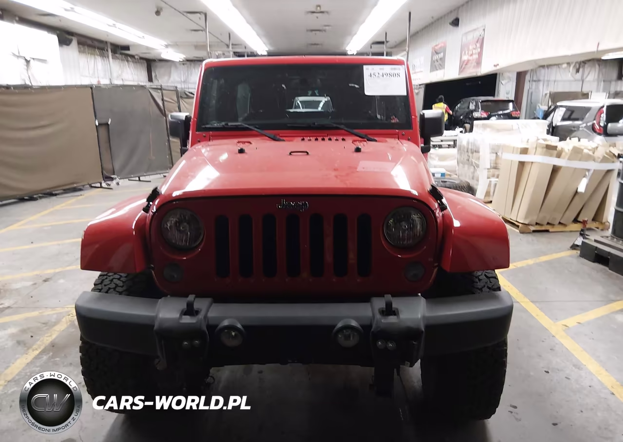 2015 Jeep Wrangler Unlimited Sport VIN:1C4BJWDGXFL653345 - 13