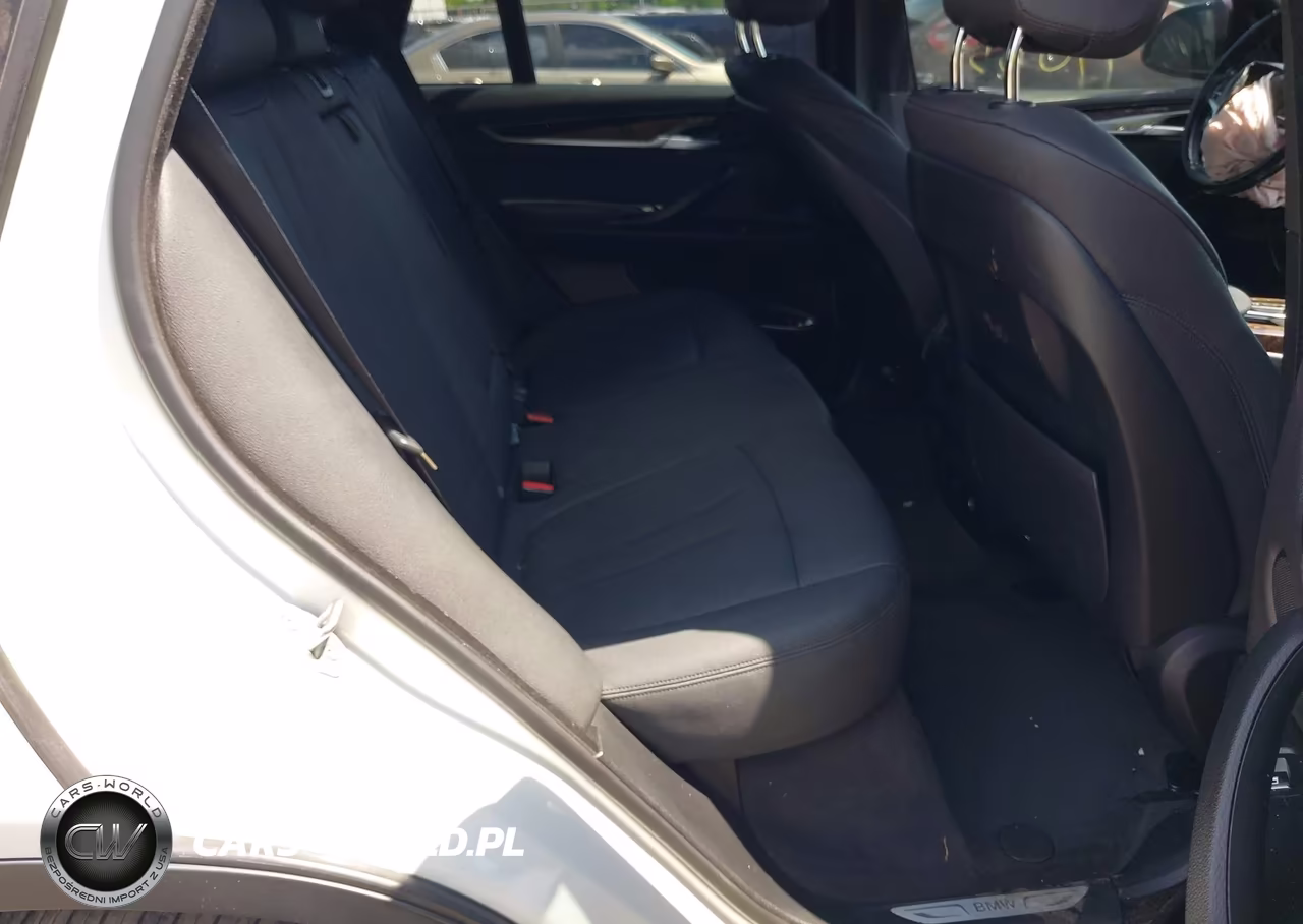 2017 BMW X5 xDrive35I VIN:5UXKR0C33H0V74610 - 8