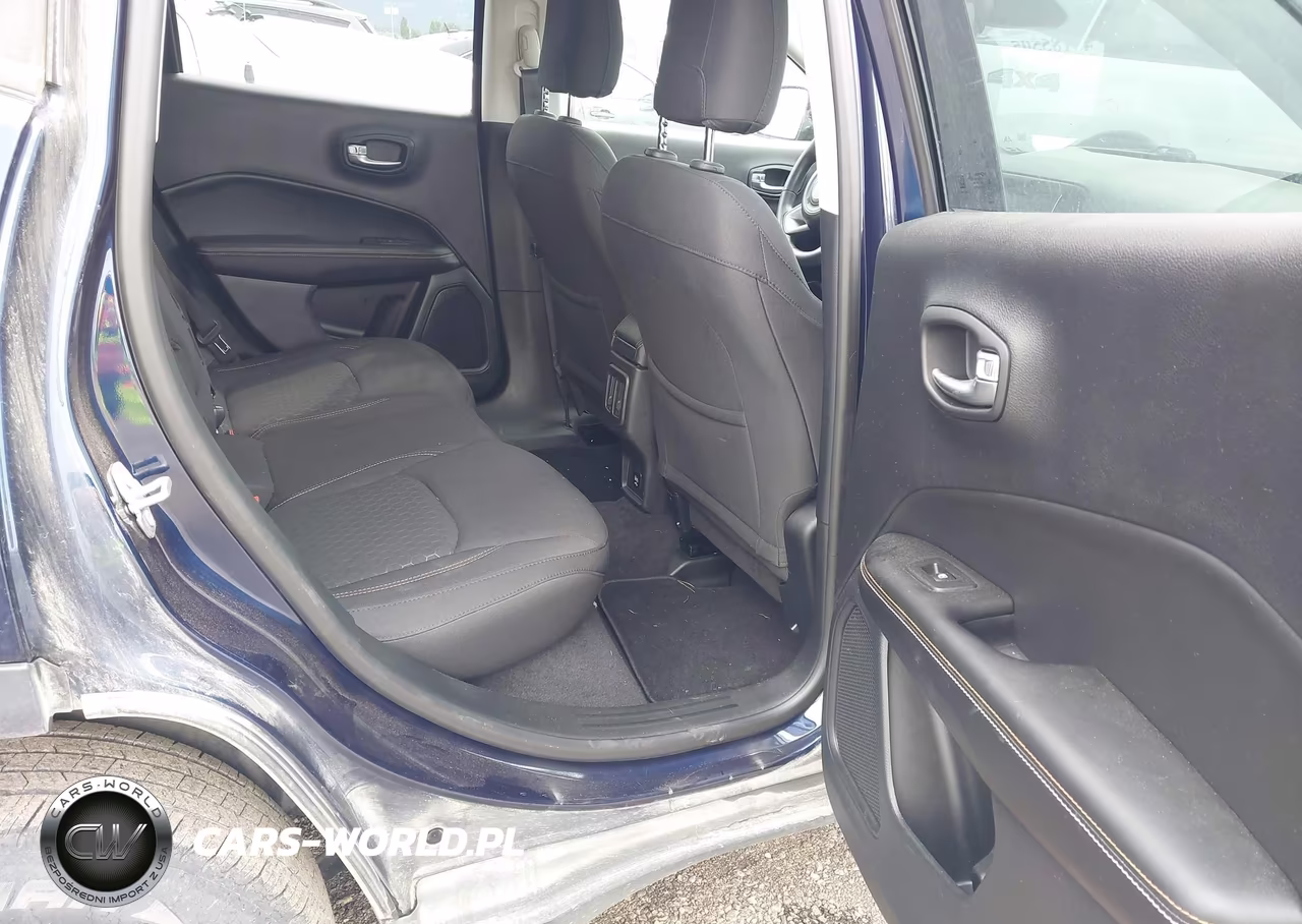 2018 Jeep Compass Sport 4X4 VIN:3C4NJDAB9JT413761 - 8
