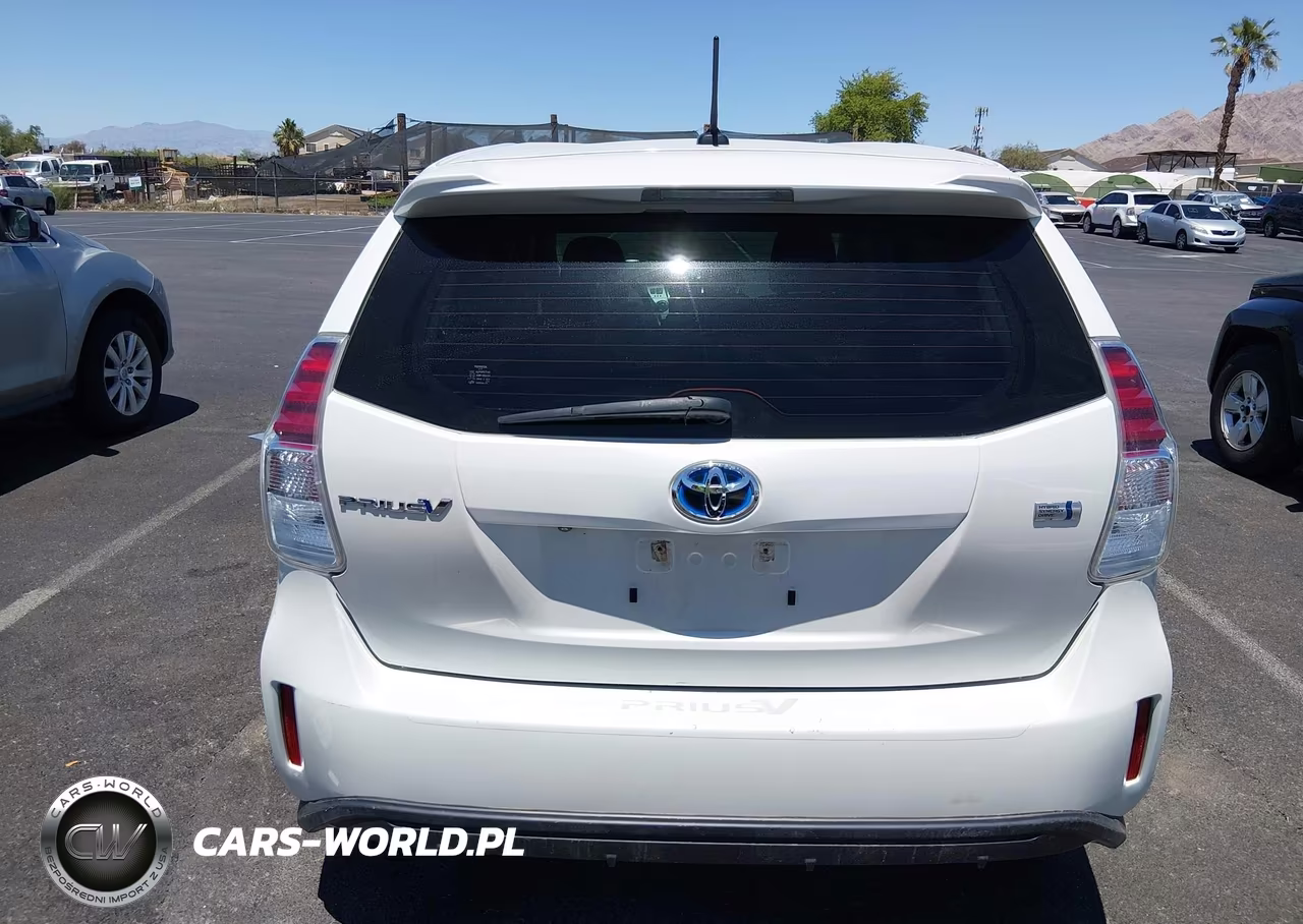 2017 Toyota Prius V Four VIN:JTDZN3EU1HJ069100 - 17