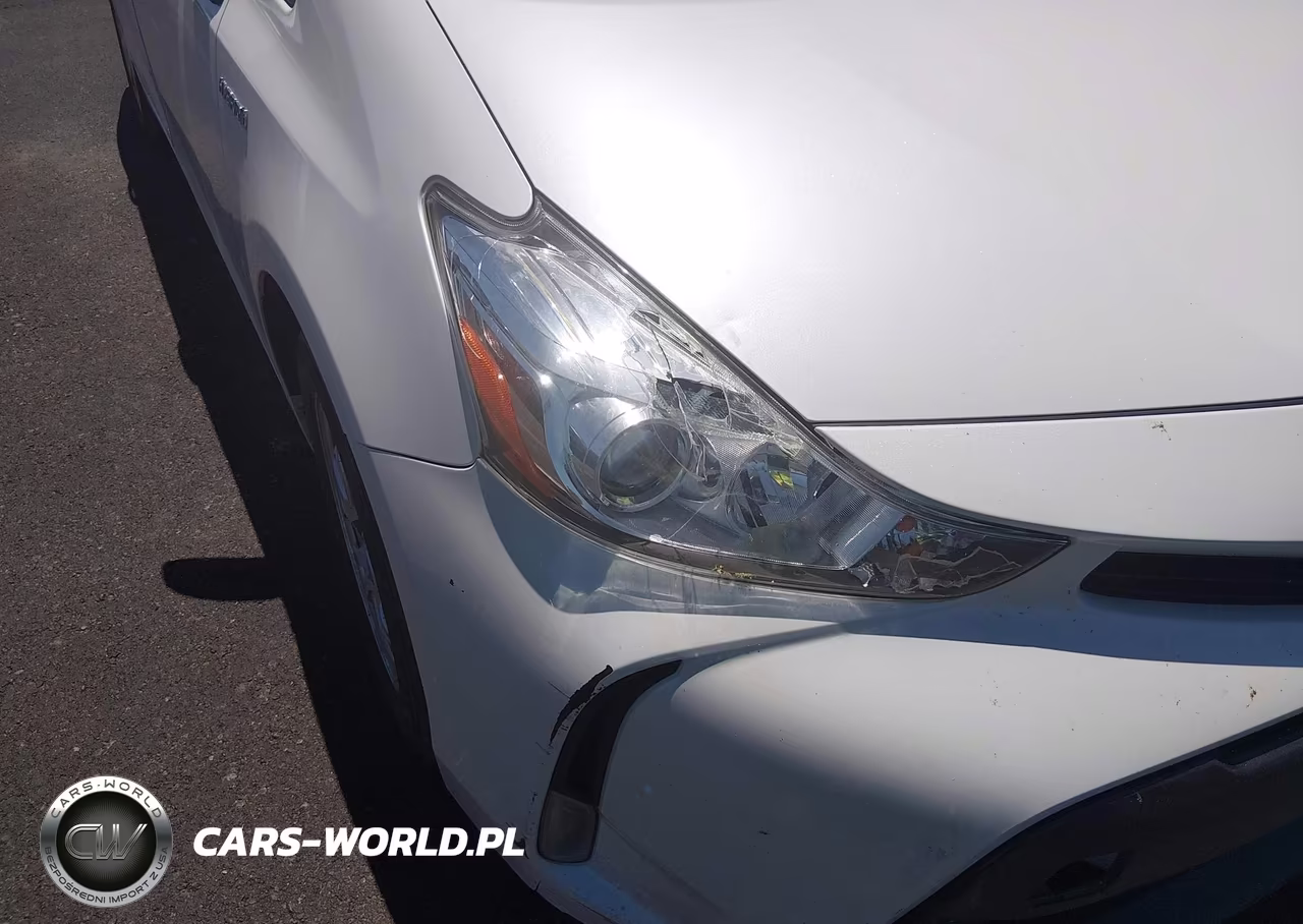 2017 Toyota Prius V Four VIN:JTDZN3EU1HJ069100 - 18