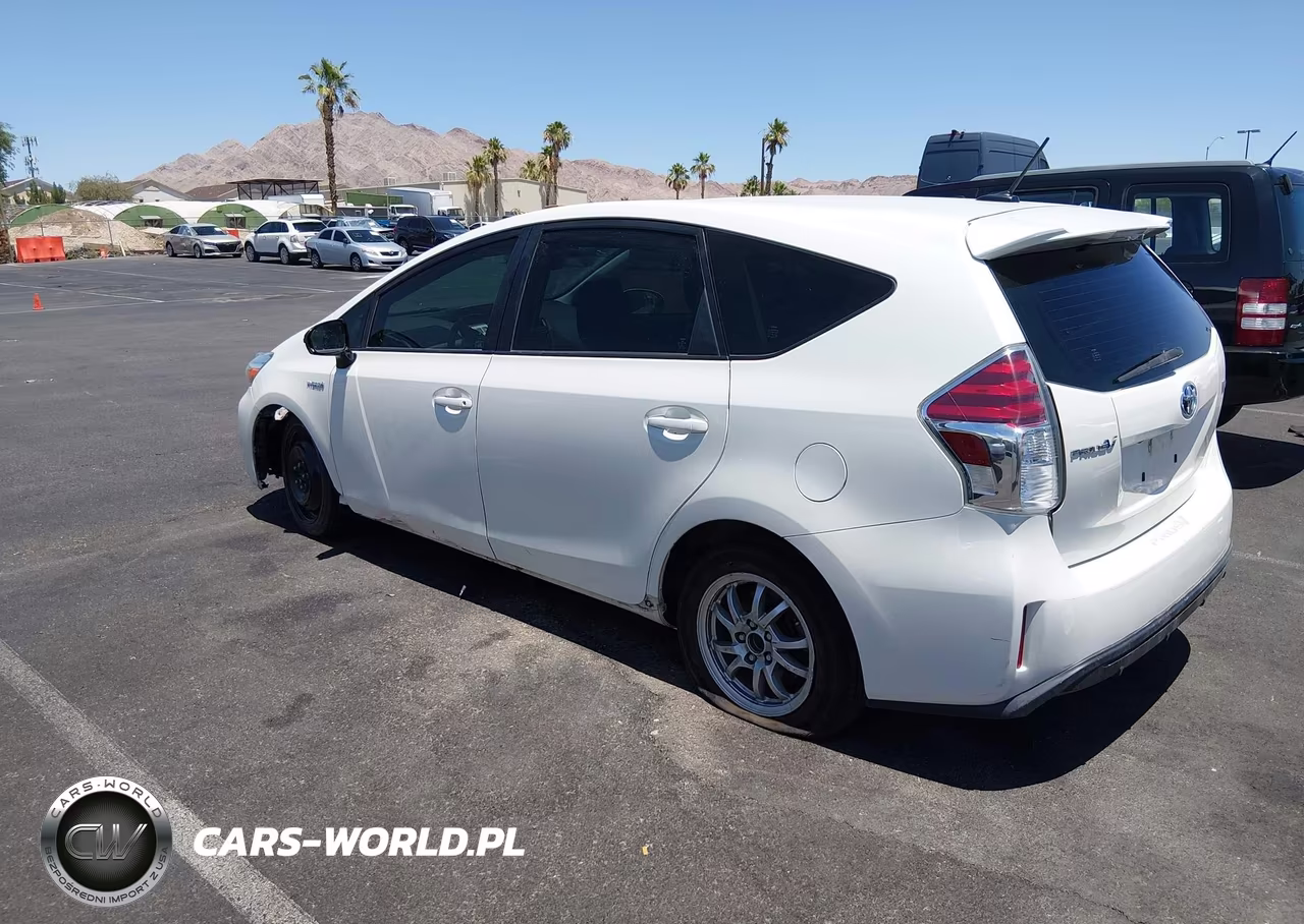 2017 Toyota Prius V Four VIN:JTDZN3EU1HJ069100 - 3