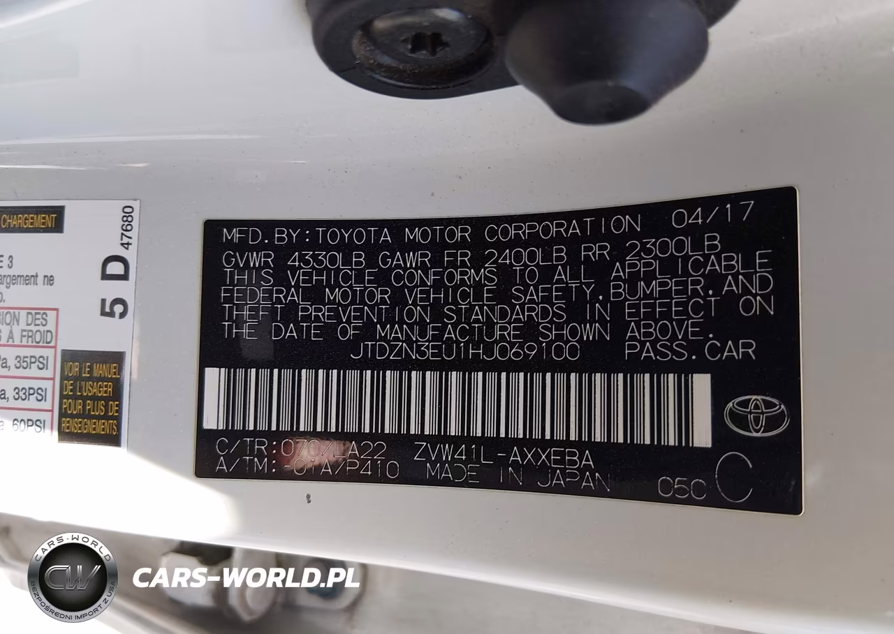 2017 Toyota Prius V Four VIN:JTDZN3EU1HJ069100 - 9