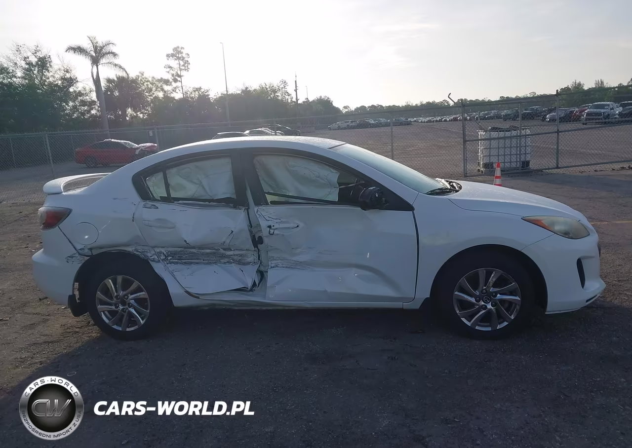 2013 Mazda Mazda3 I Touring VIN:JM1BL1V74D1780497 - 13
