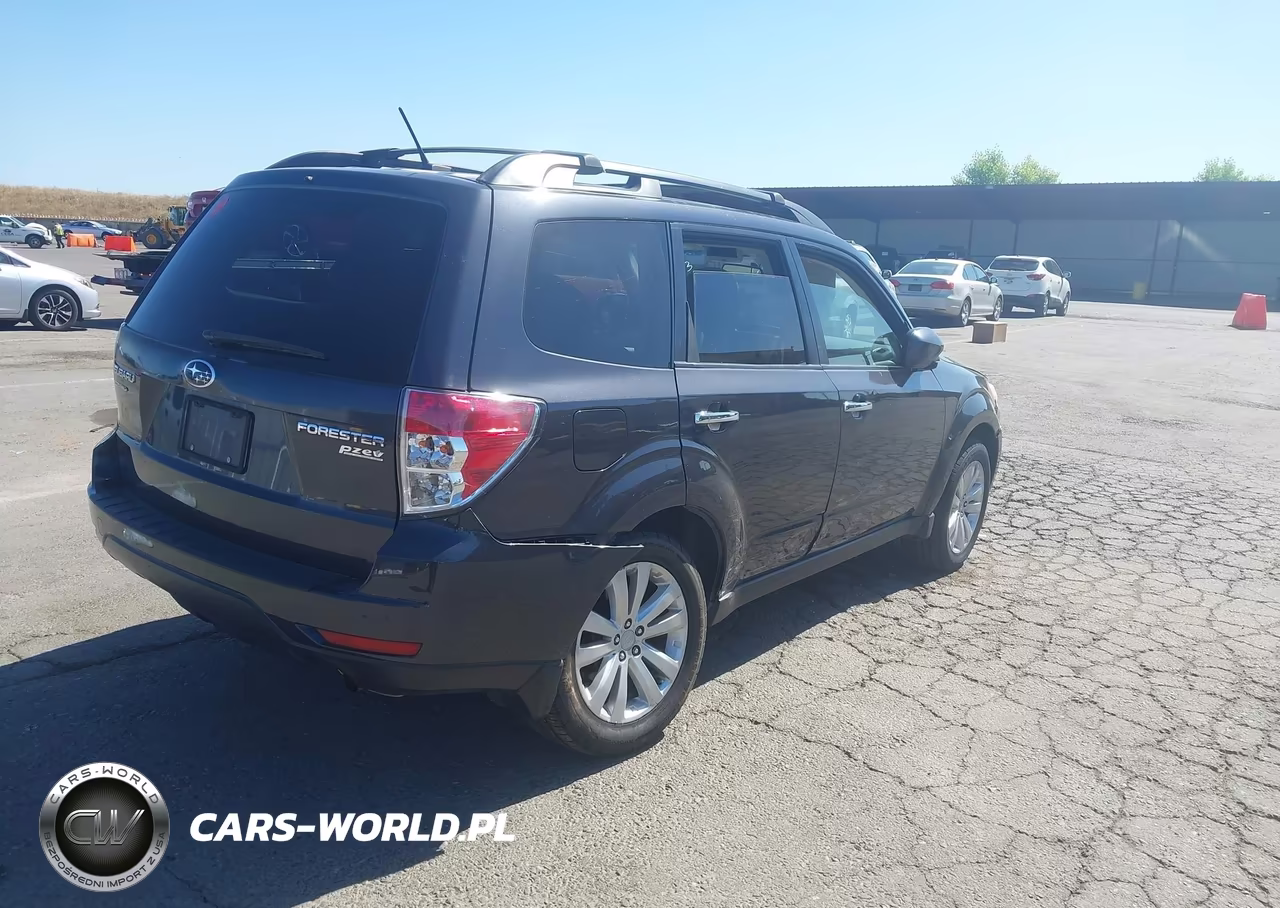 2012 Subaru Forester 2.5X Premium VIN:JF2SHADC0CH457197 - 4