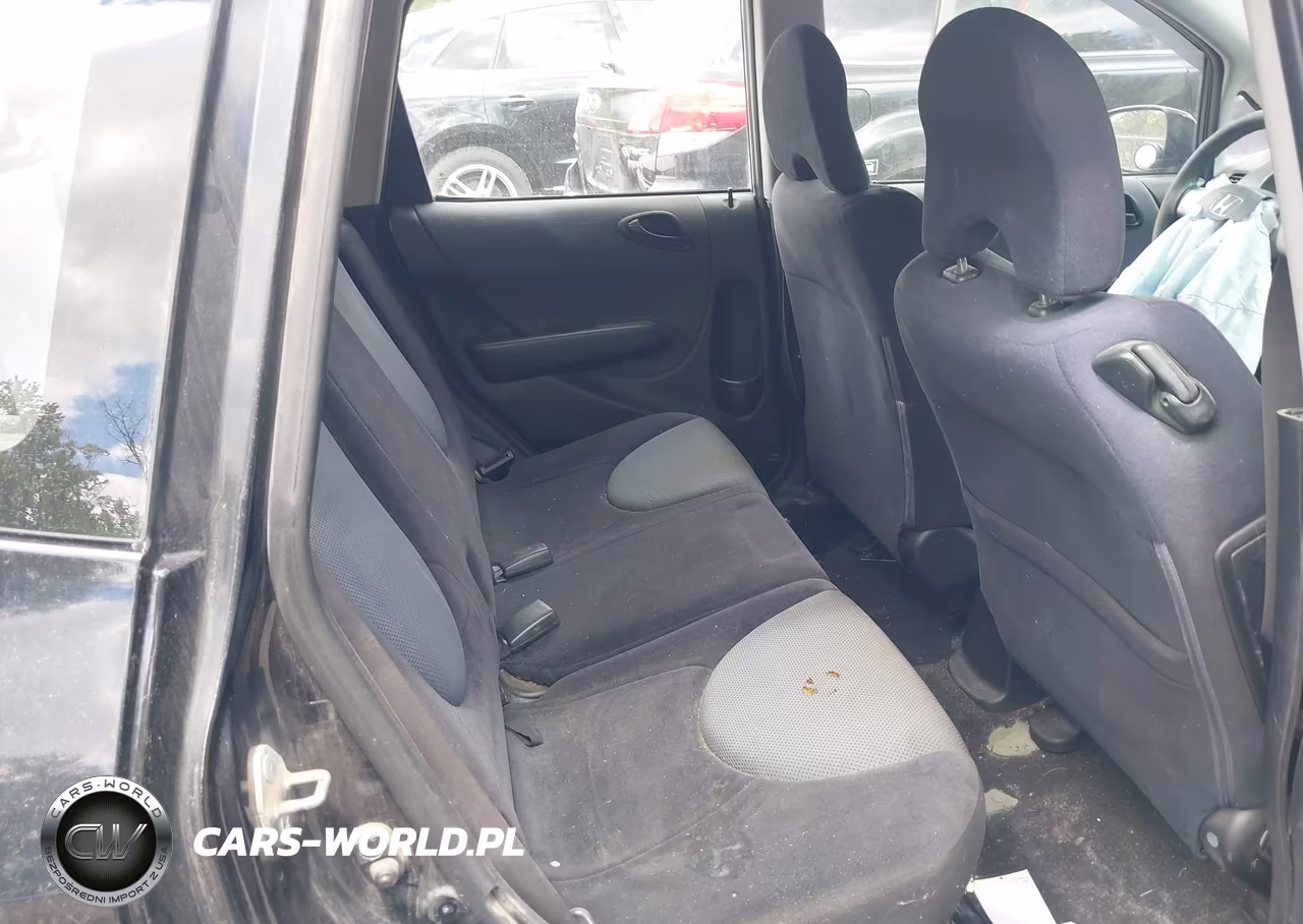 2007 Honda Fit VIN:JHMGD38477S012963 - 8