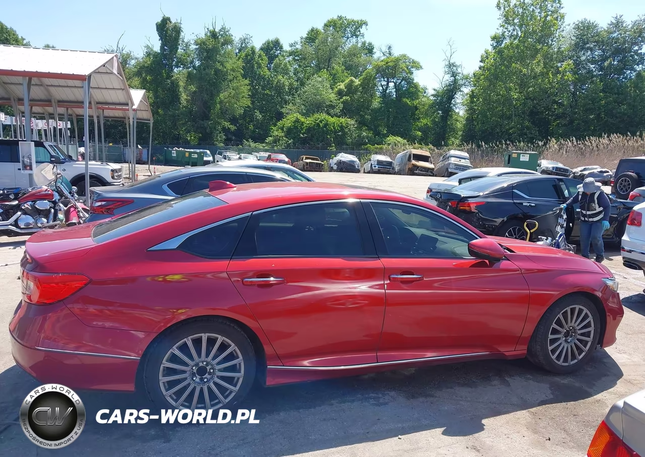 2018 Honda Accord Touring VIN:1HGCV1F90JA165683 - 14