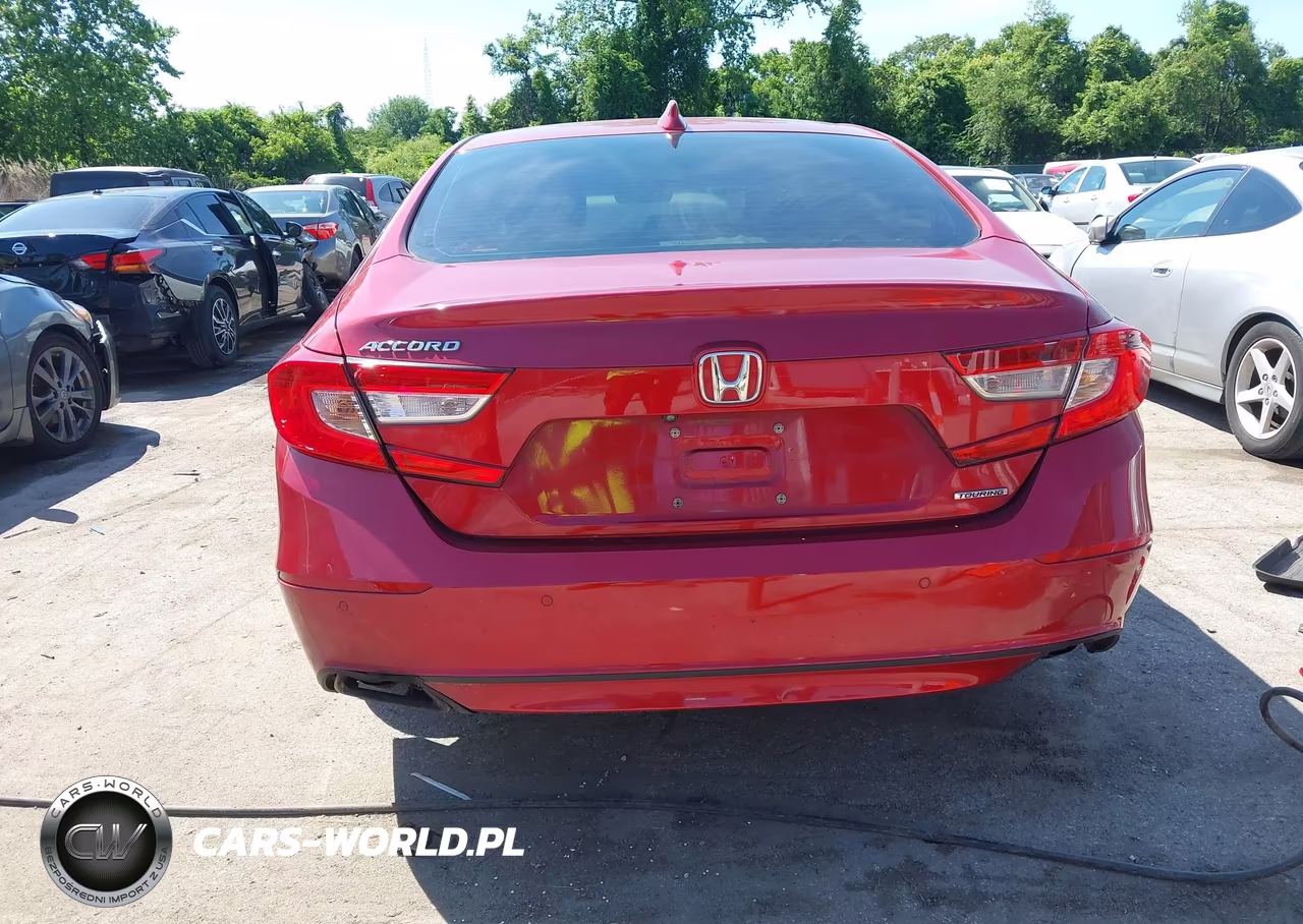 2018 Honda Accord Touring VIN:1HGCV1F90JA165683 - 17