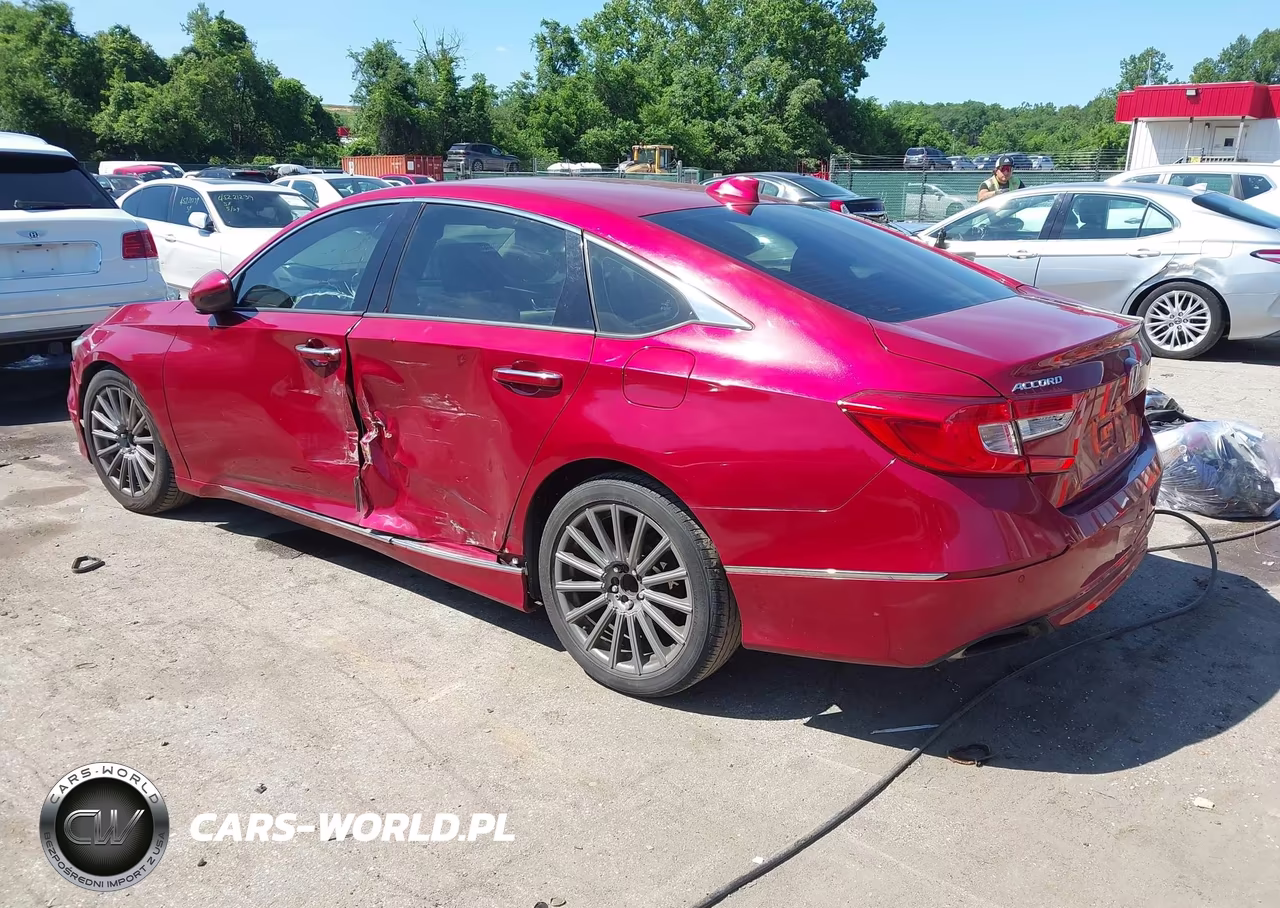 2018 Honda Accord Touring VIN:1HGCV1F90JA165683 - 3