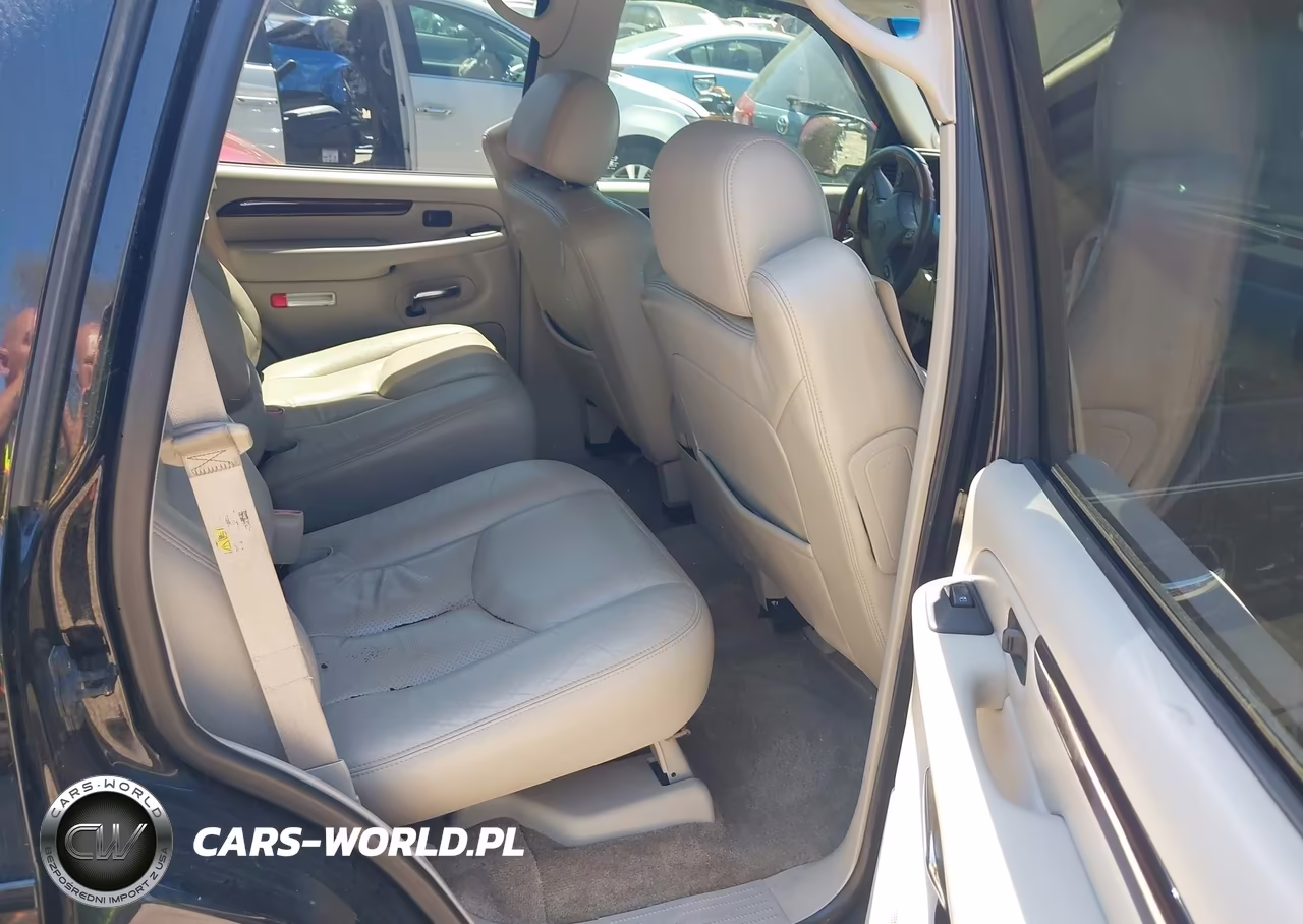 2003 Cadillac Escalade Standard VIN:1GYEK63N33R243564 - 8