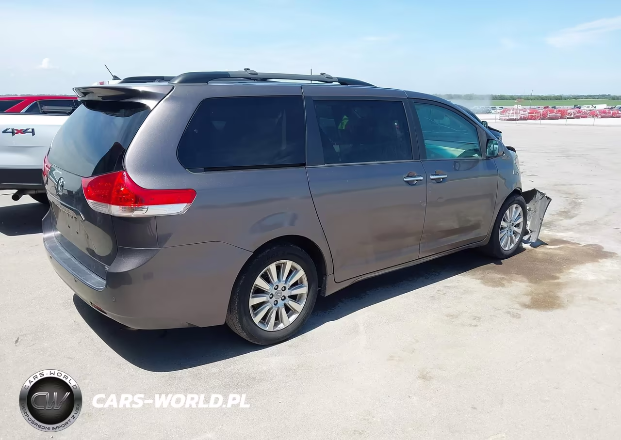 2012 Toyota Sienna Xle 7 Passenger VIN:5TDDK3DC1CS037707 - 4