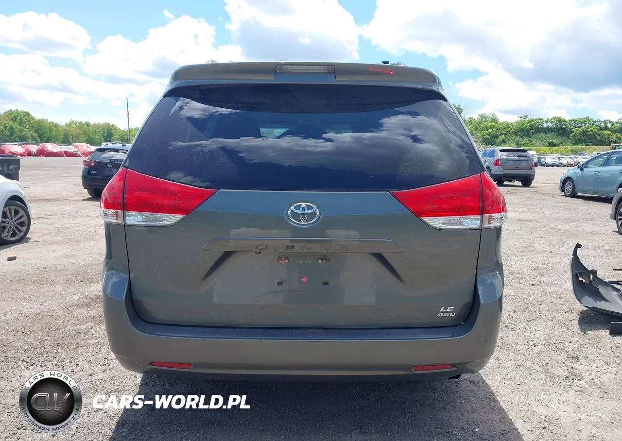 2014 Toyota Sienna Le 7 Passenger VIN:5TDJK3DC5ES080453 - 17
