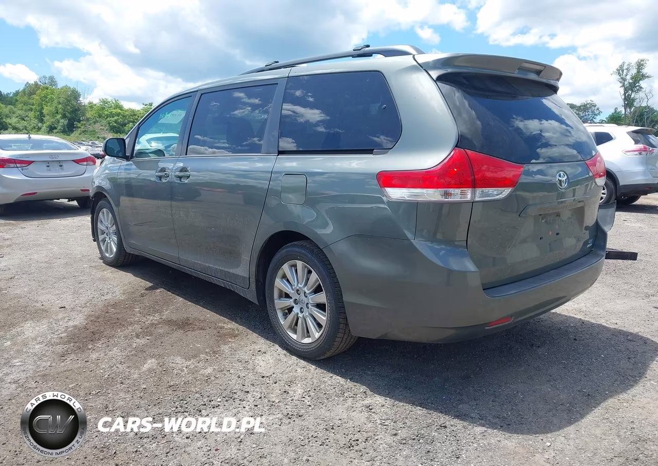 2014 Toyota Sienna Le 7 Passenger VIN:5TDJK3DC5ES080453 - 3