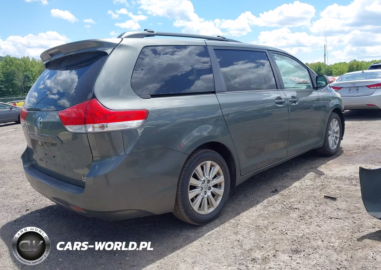 2014 Toyota Sienna Le 7 Passenger VIN:5TDJK3DC5ES080453 - 4