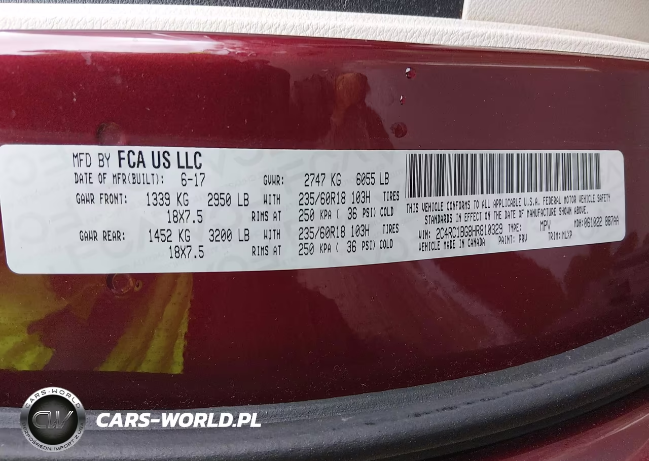 2017 Chrysler Pacifica Touring-L VIN:2C4RC1BG8HR810329 - 9