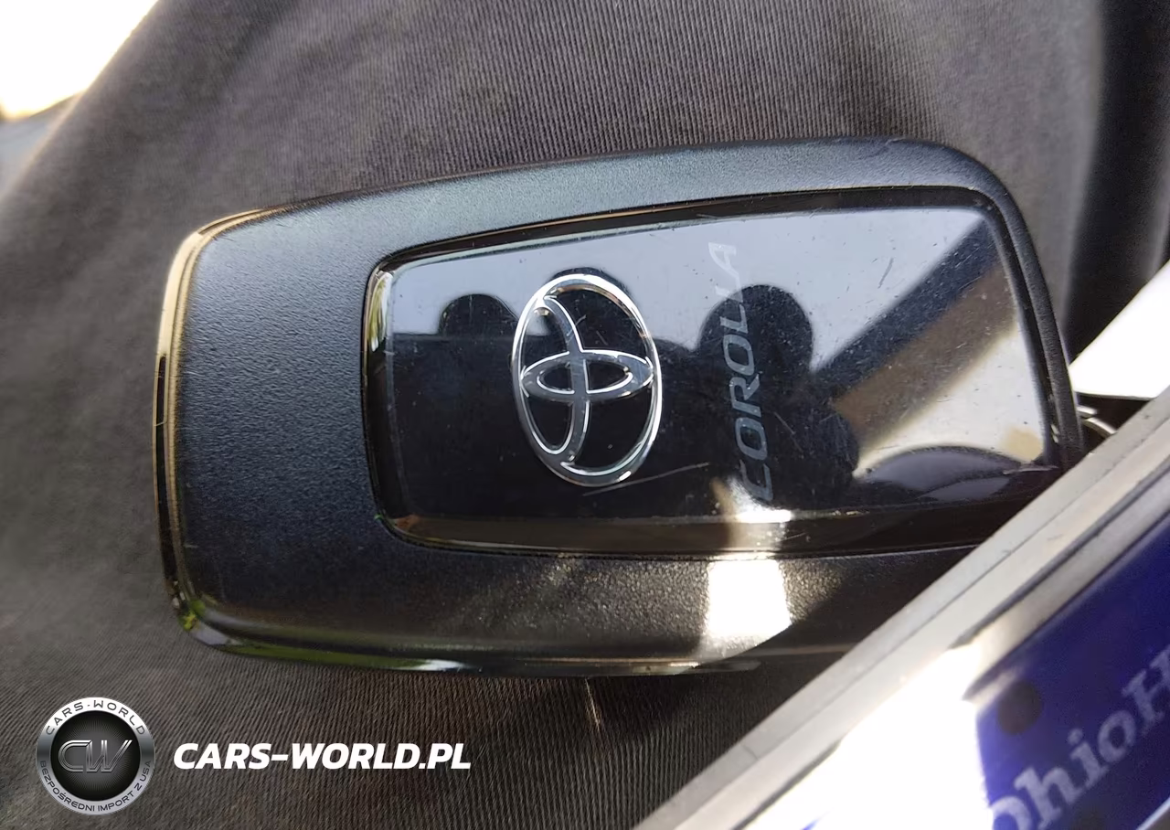 2020 Toyota Corolla Xle VIN:JTDFPRAE7LJ084174 - 11