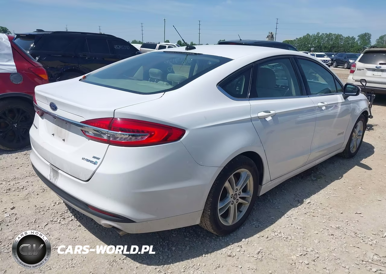 2018 Ford Fusion Hybrid Se VIN:3FA6P0LU9JR227487 - 4