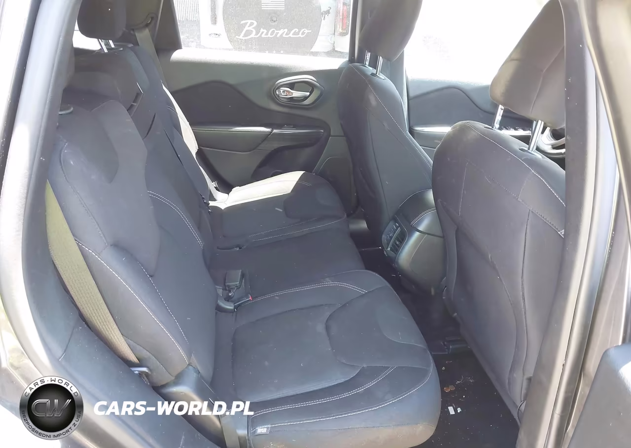 2016 Jeep Cherokee VIN:1C4PJMCD1GW197589 - 8