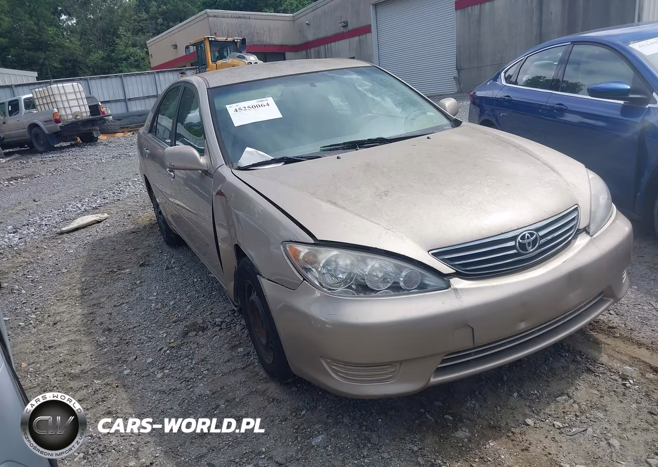 2005 Toyota Camry Le