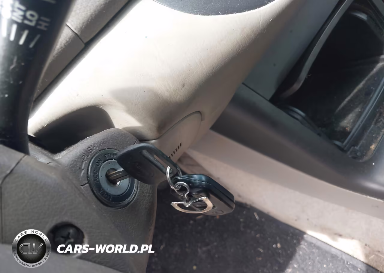 2005 Toyota Camry Le VIN:4T1BE32KX5U403781 - 11