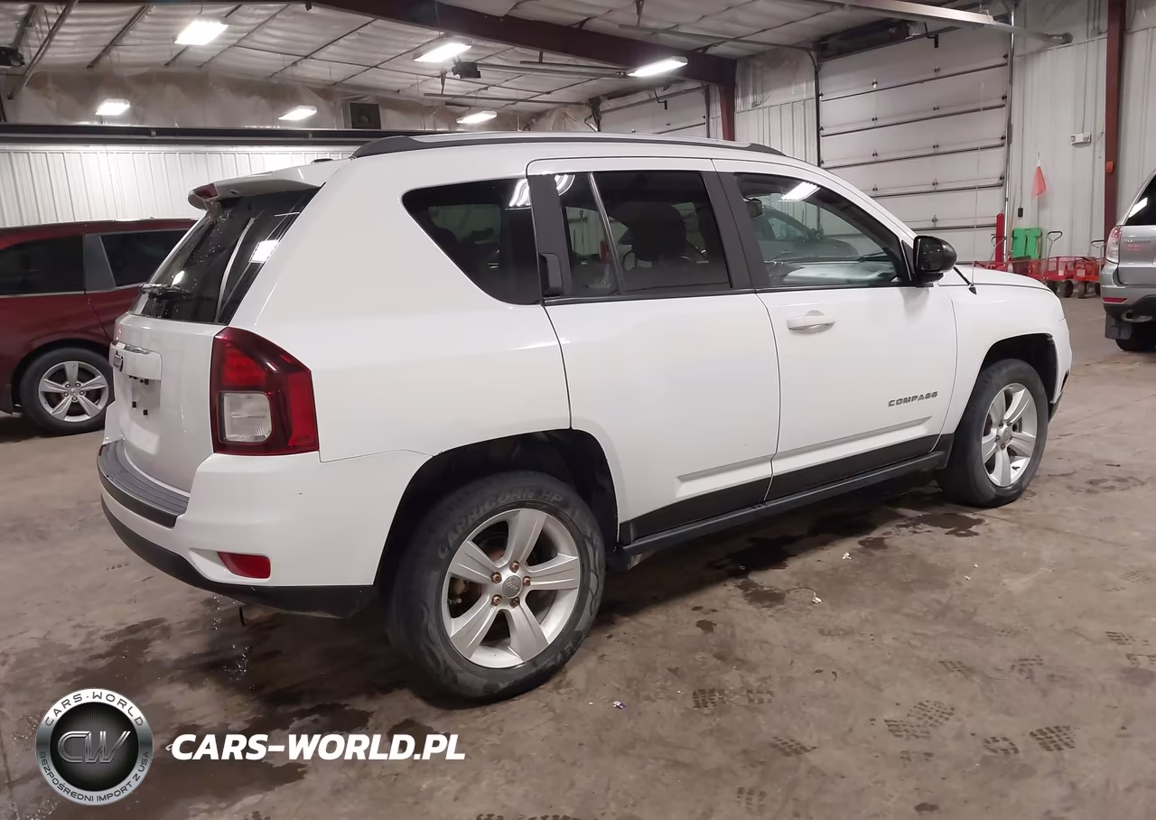 2016 Jeep Compass Sport VIN:1C4NJDBB5GD549964 - 4