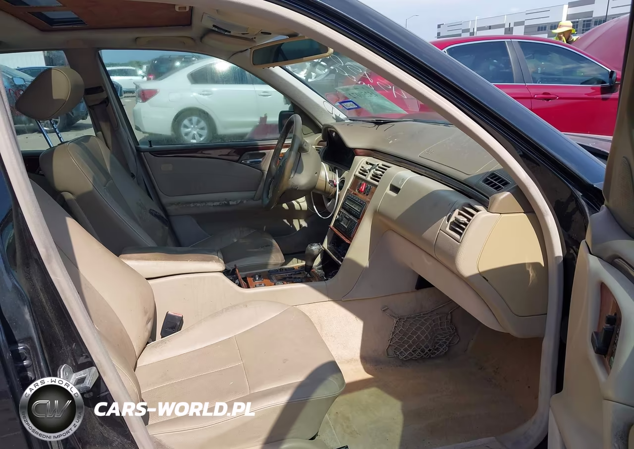 1999 Mercedes-Benz E 320 VIN:WDBJF65H3XA898911 - 5
