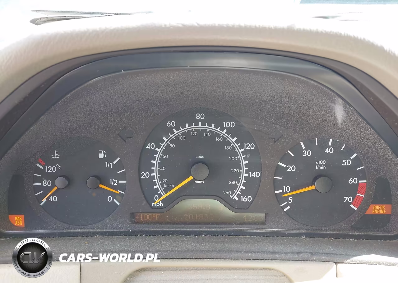1999 Mercedes-Benz E 320 VIN:WDBJF65H3XA898911 - 7