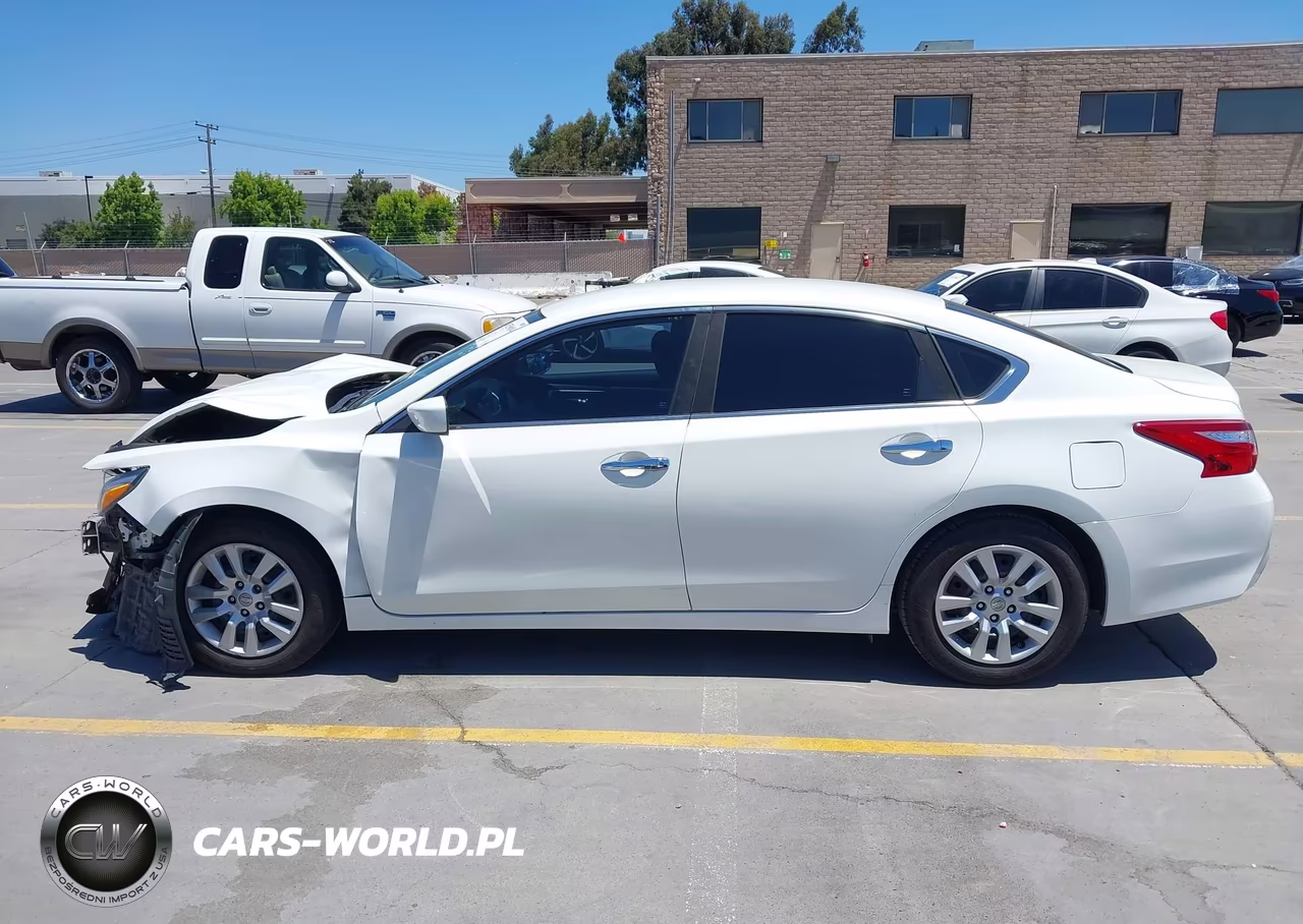 2017 Nissan Altima 2.5 S VIN:1N4AL3AP6HC172249 - 15
