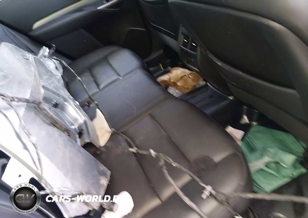 CADILLAC XT4 PREMIU VIN:1GYFZCR49PF124275 - 8