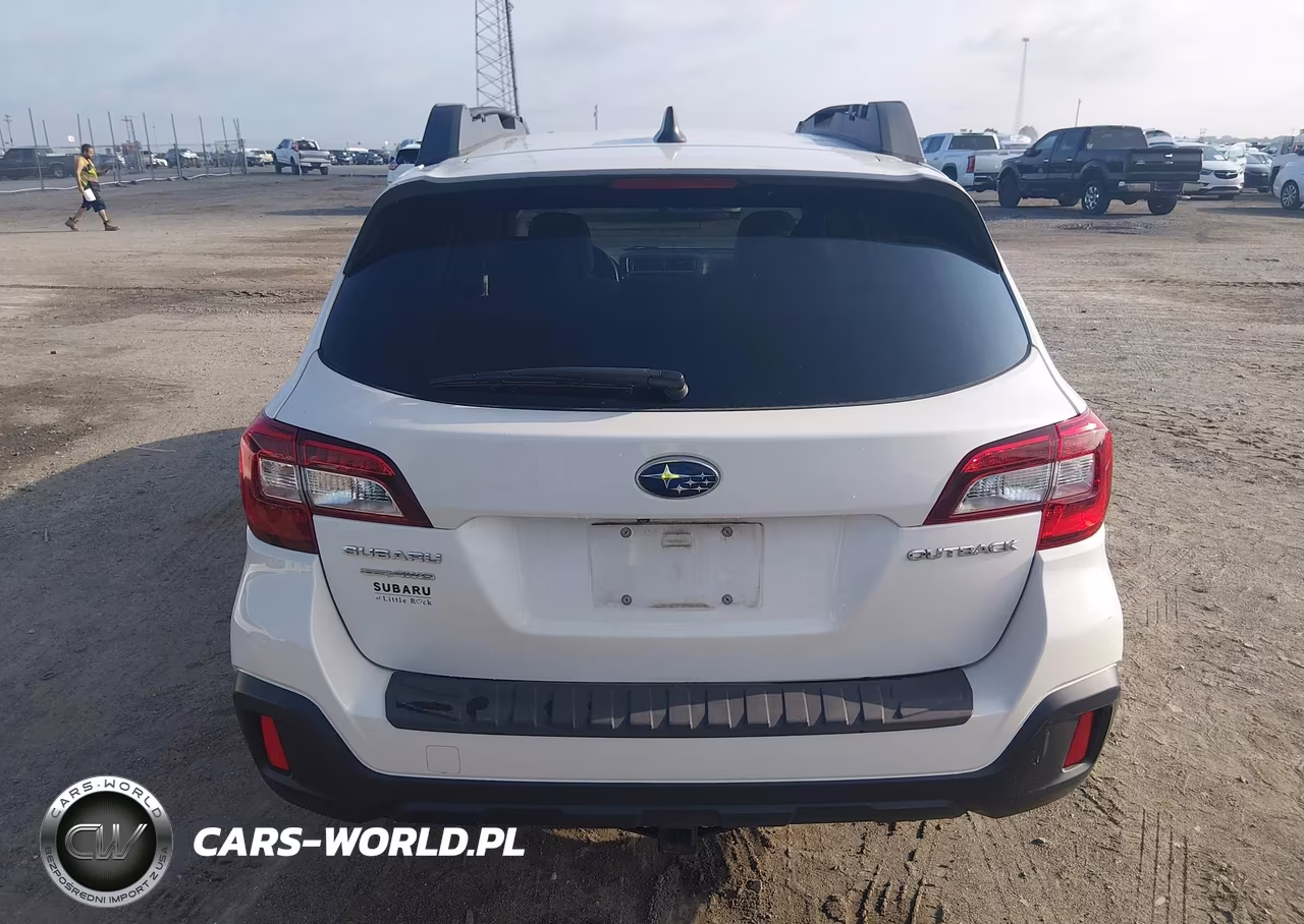 2018 Subaru Outback 2.5I Premium VIN:4S4BSACC9J3227701 - 17