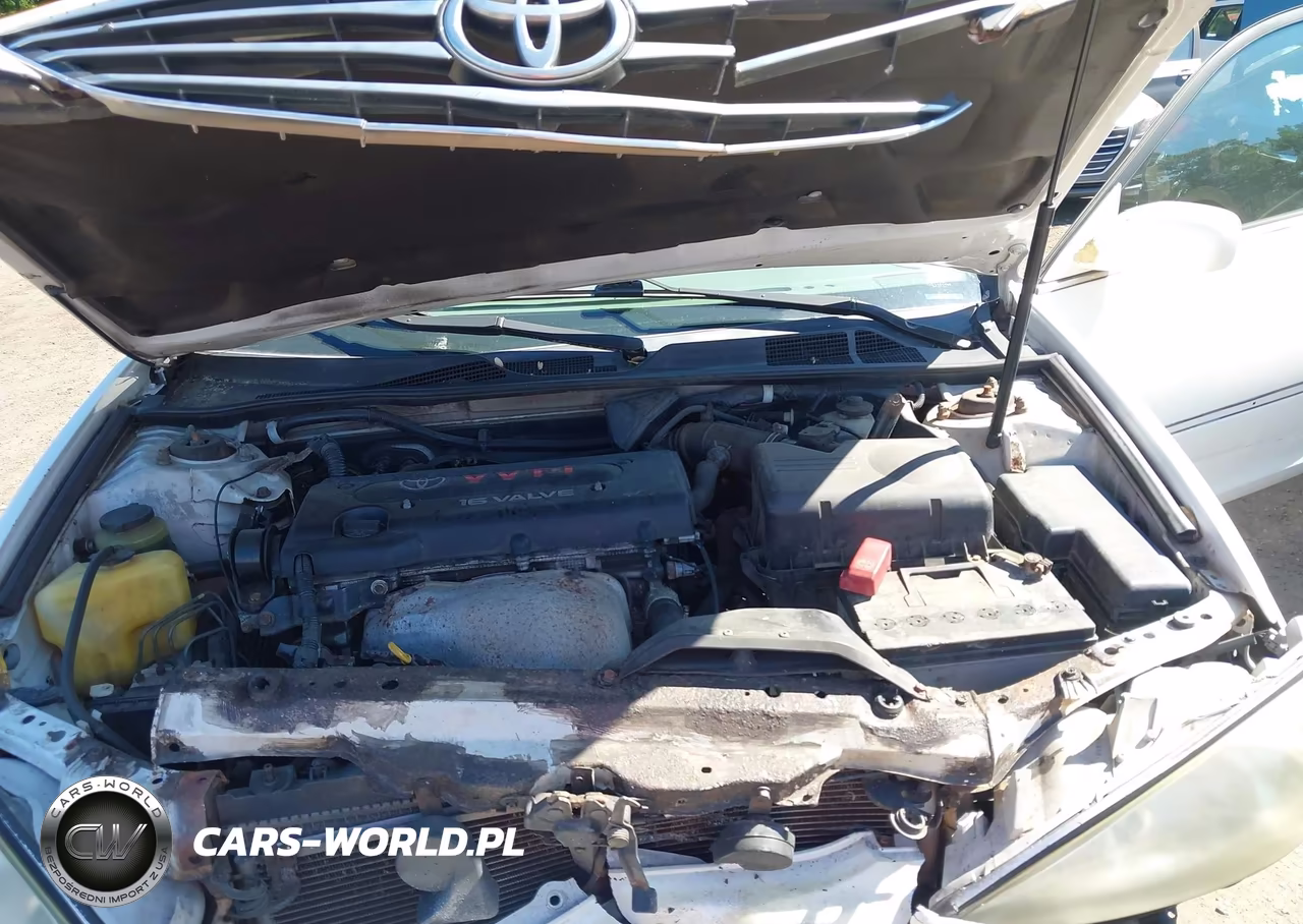 2004 Toyota Camry Le VIN:JTDBE32K740272089 - 10