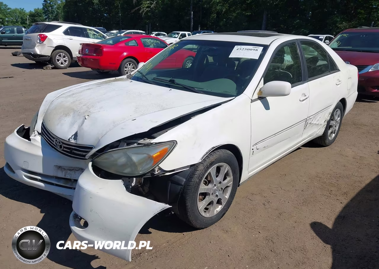 2004 Toyota Camry Le VIN:JTDBE32K740272089 - 2