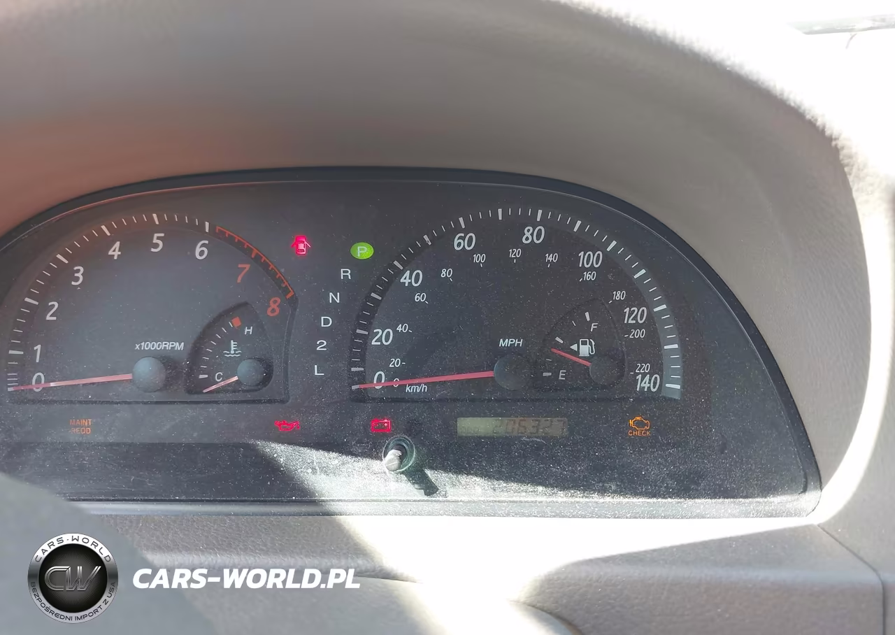 2004 Toyota Camry Le VIN:JTDBE32K740272089 - 7