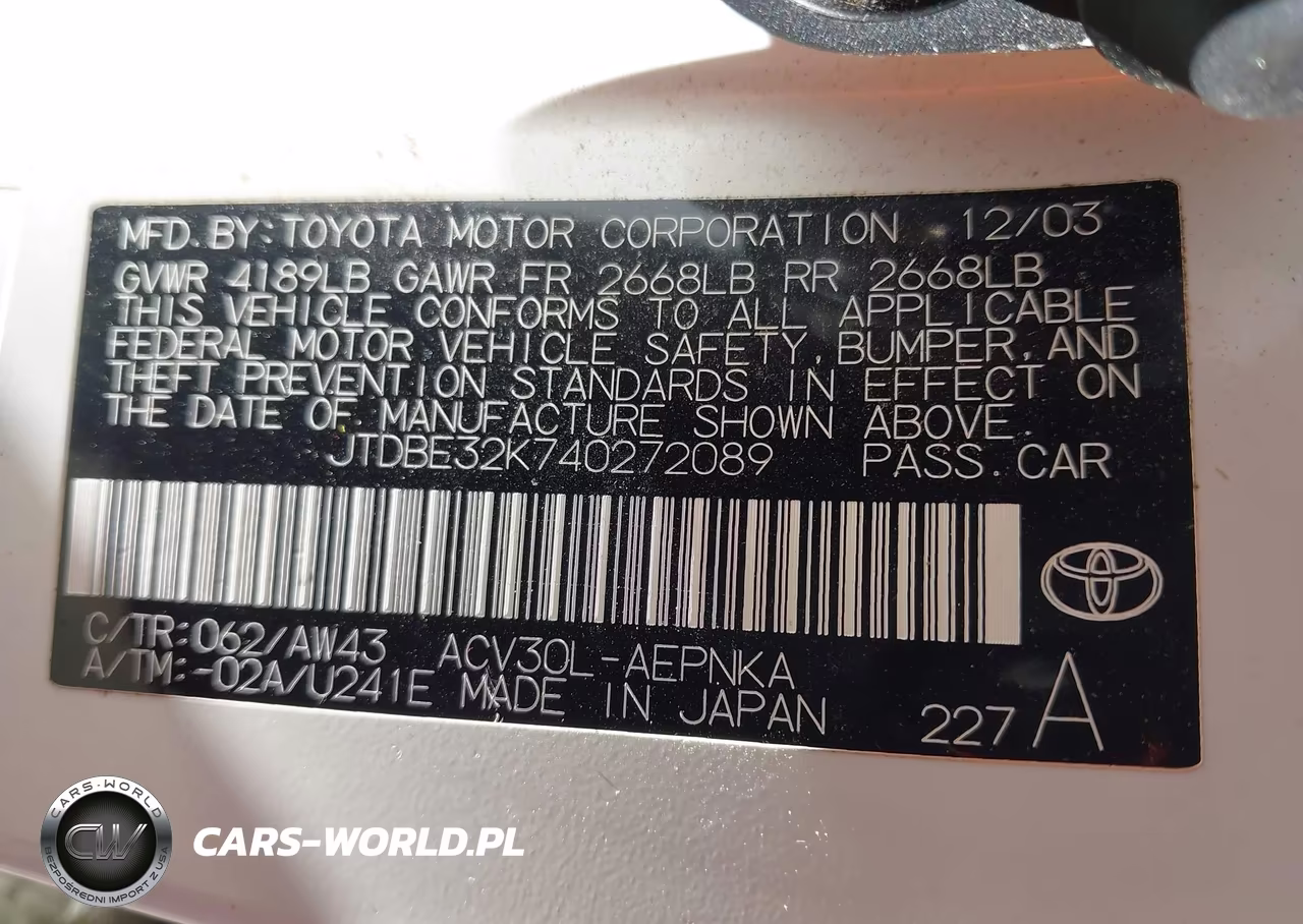 2004 Toyota Camry Le VIN:JTDBE32K740272089 - 9