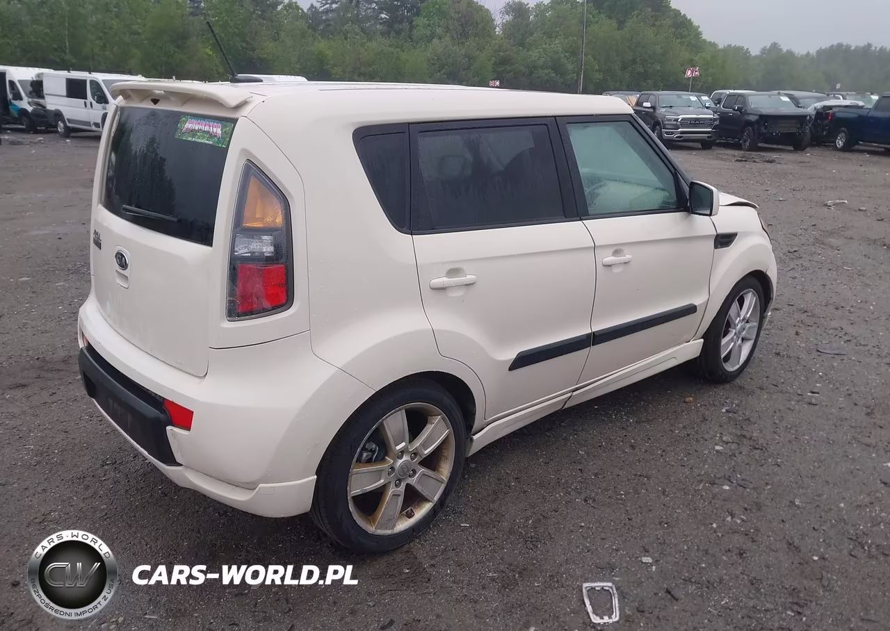 2011 Kia Soul ! VIN:KNDJT2A2XB7713781 - 4