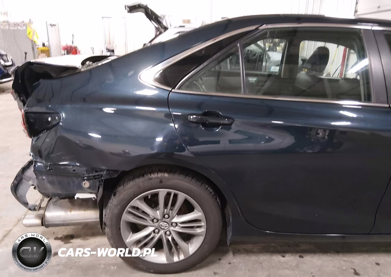 2016 Toyota Camry Se VIN:4T1BF1FK3GU606753 - 18