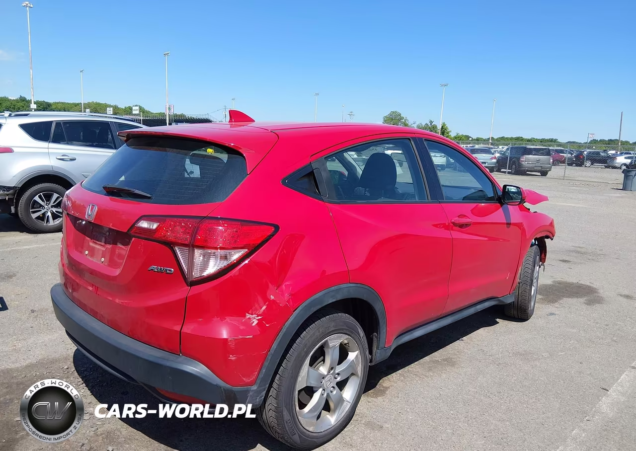 2018 Honda Hr-V Lx VIN:3CZRU6H30JG703599 - 4