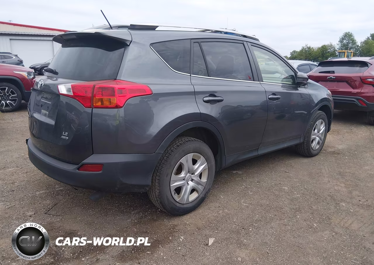 2015 Toyota Rav4 Le VIN:JTMBFREV8FJ015350 - 4