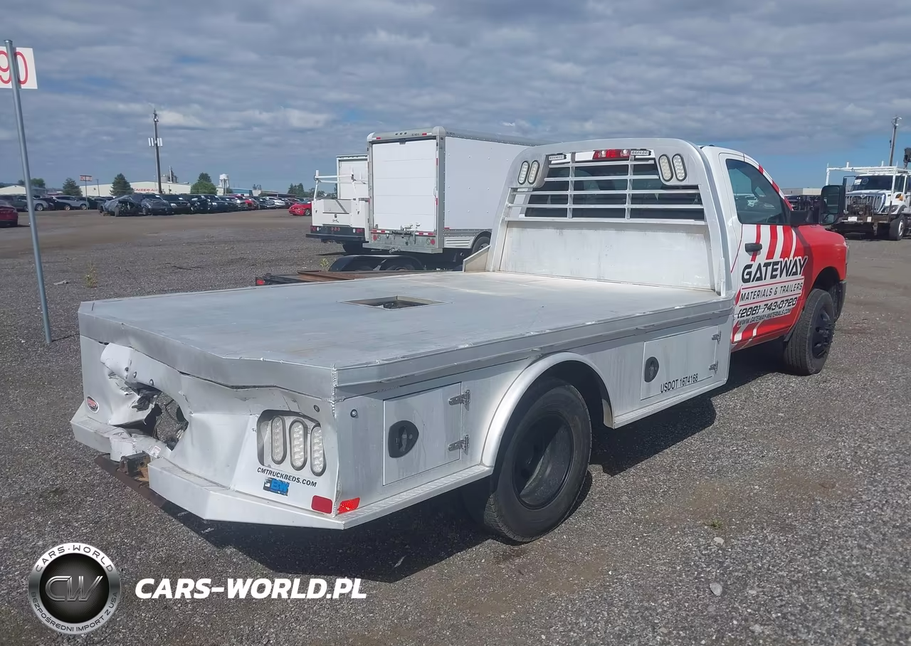 2019 Ram 3500 Chassis Tradesman-Slt VIN:3C7WRTBL9KG712792 - 4