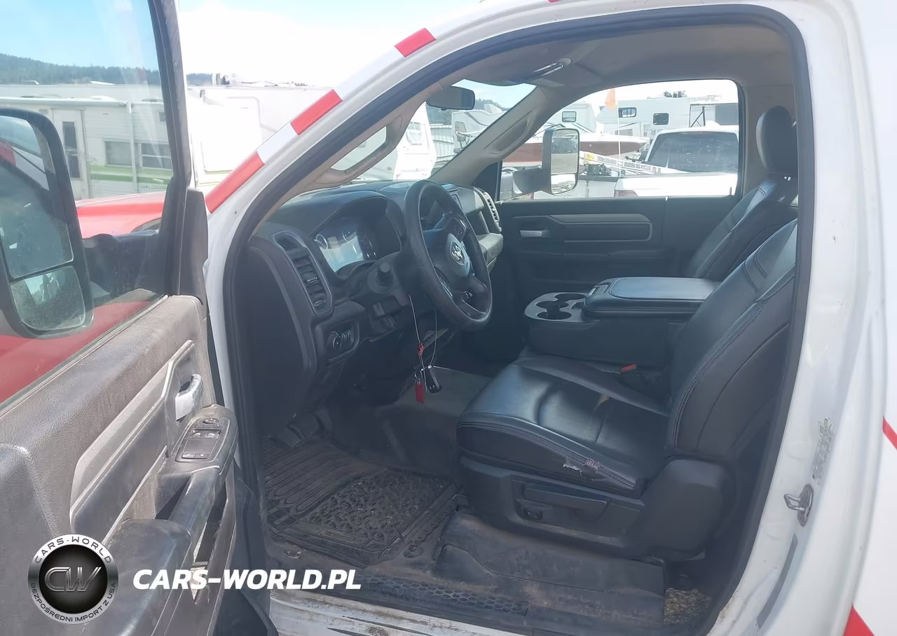 2019 Ram 3500 Chassis Tradesman-Slt VIN:3C7WRTBL9KG712792 - 6