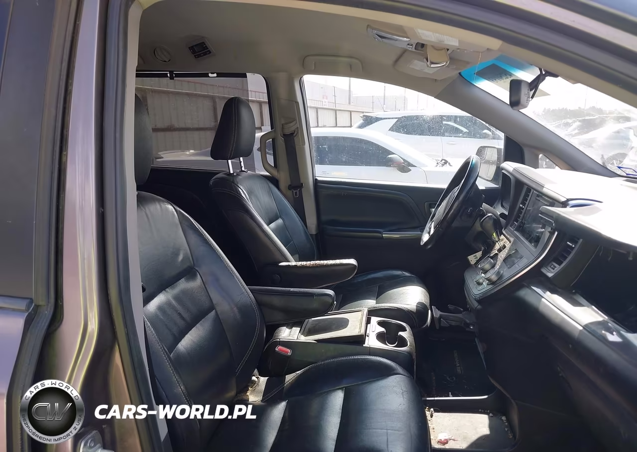 2016 Toyota Sienna Se 8 Passenger VIN:5TDXK3DC6GS733689 - 17