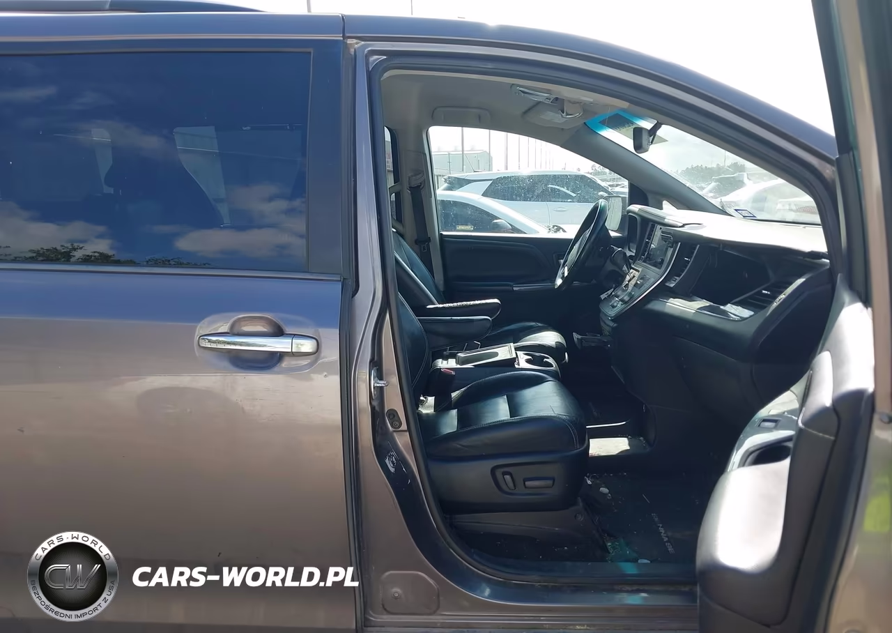 2016 Toyota Sienna Se 8 Passenger VIN:5TDXK3DC6GS733689 - 5