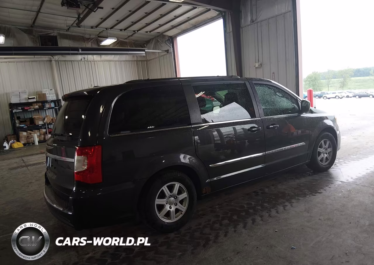 2012 Chrysler Town & Country Touring VIN:2C4RC1BG6CR376436 - 4
