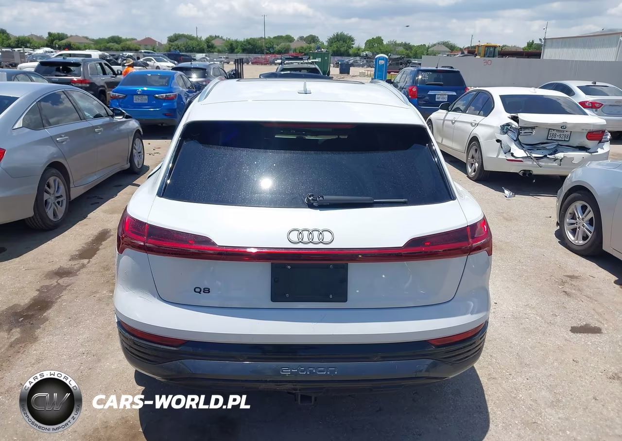 2024 Audi Q8 E-Tron Premium Plus Quattro VIN:WA15AAGE9RB027669 - 16