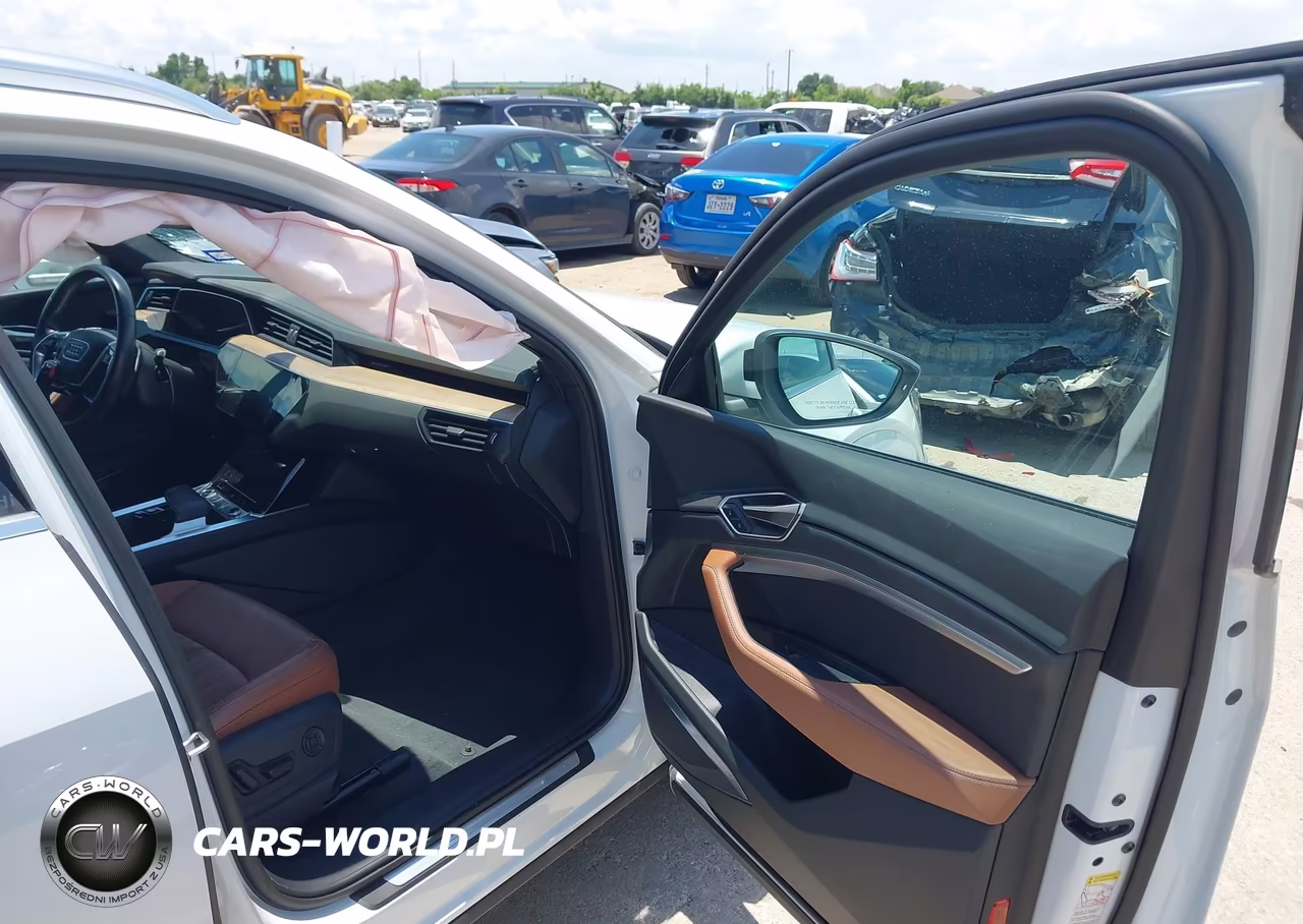 2024 Audi Q8 E-Tron Premium Plus Quattro VIN:WA15AAGE9RB027669 - 5