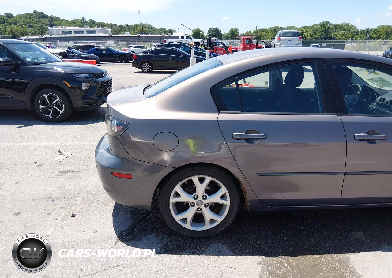 2008 Mazda Mazda3 I Touring Value VIN:JM1BK32F981170336 - 18