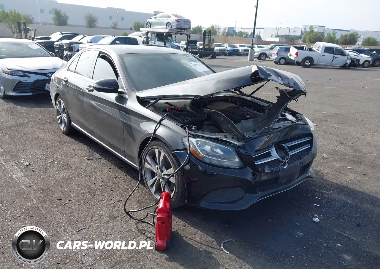 2018 Mercedes-Benz C 300 – zdjęcie 1 z 18