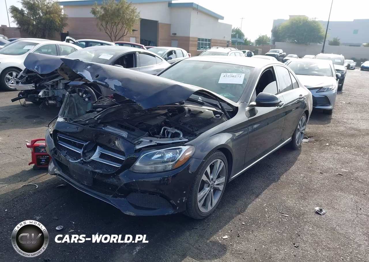 2018 Mercedes-Benz C 300 VIN:55SWF4JB5JU251145 - 2
